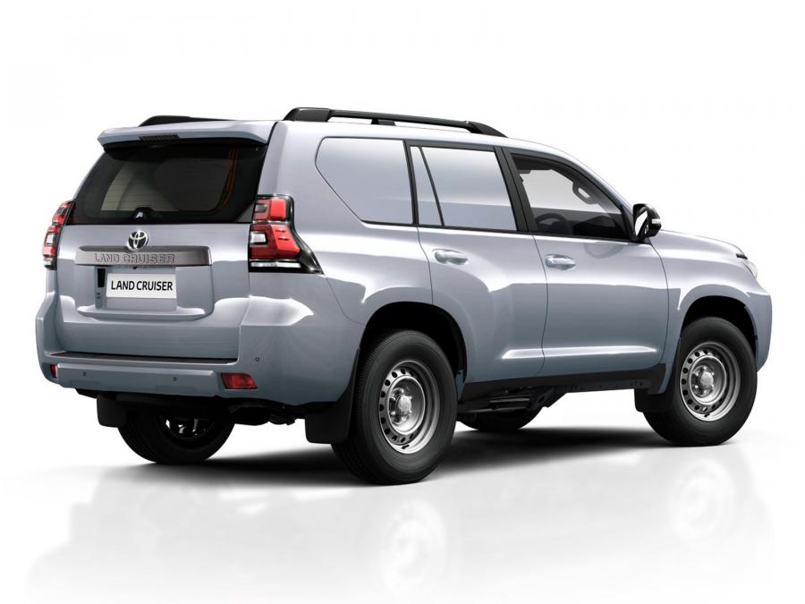  Toyota Land Cruiser Utility Commercial (150) 2018 года  (UK) (фото 6 из 9)